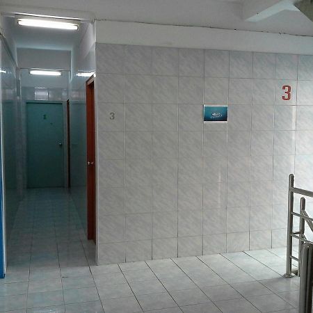 New Central Guesthouse Bangkok Bagian luar foto